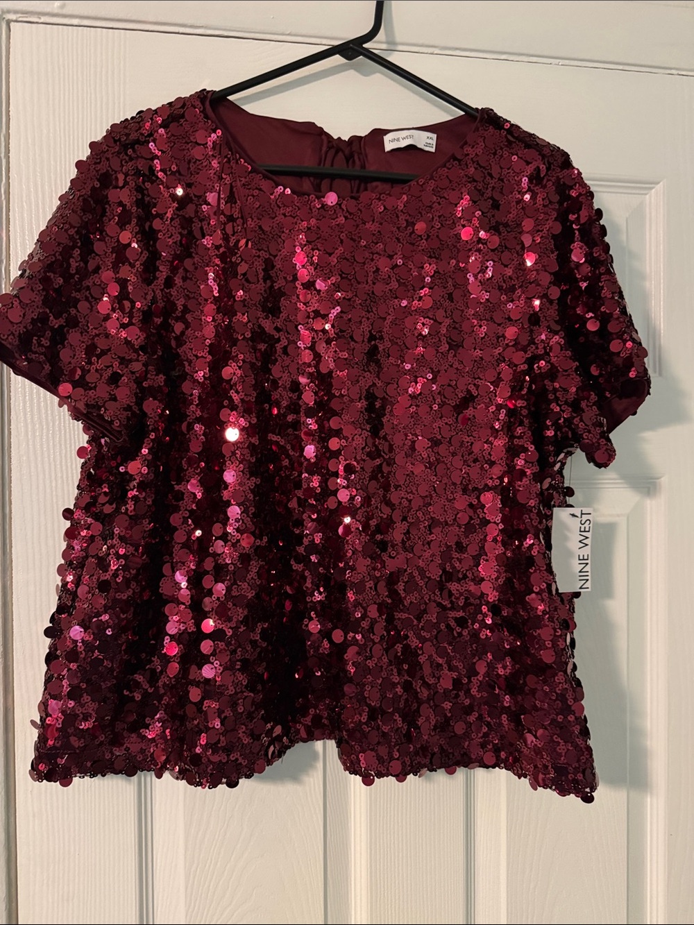 Nine West Women's Burgundy Sequin Short Sleeve Top